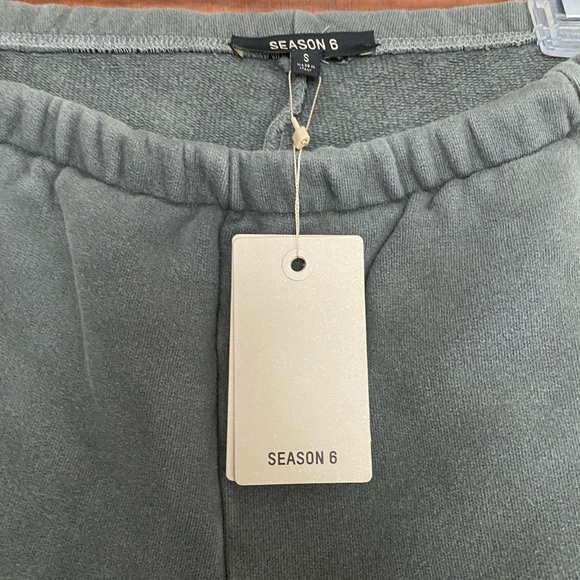 Yeezy Season 6 Joggers - Picture 2 of 2